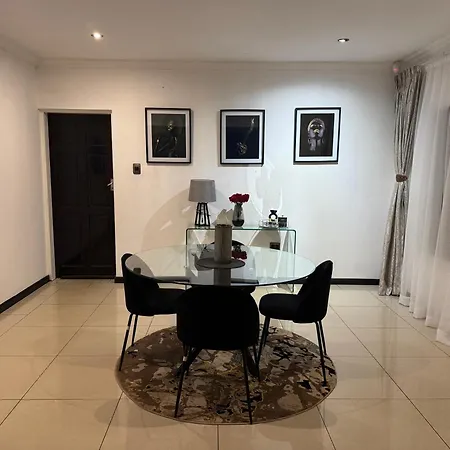 Homelyvest Guesthouse Carletonville Exterior photo
