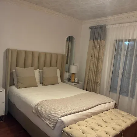 Homelyvest Guesthouse Carletonville Exterior photo