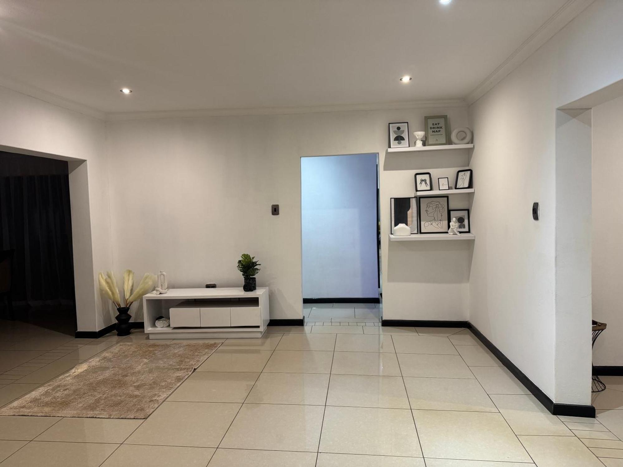 Homestay Homelyvest